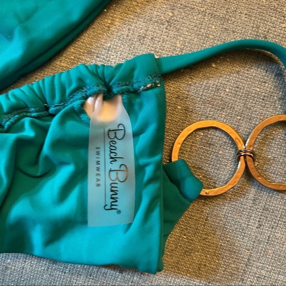 Beach Bunny Bikini Top with Rings - Picture 3 of 7
